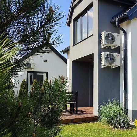 SOWI KĄT domki i apartamenty Mikołajki Exteriör bild