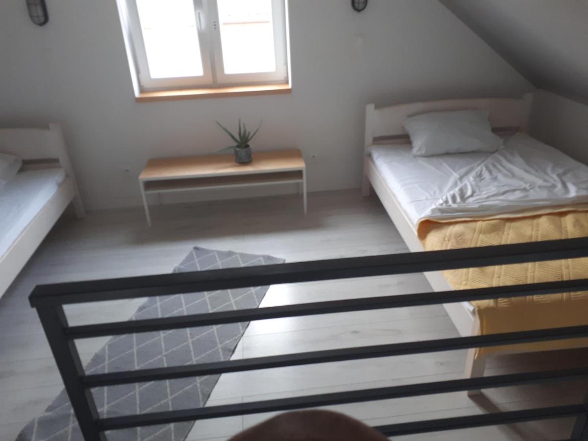 SOWI KĄT domki i apartamenty Mikołajki Exteriör bild