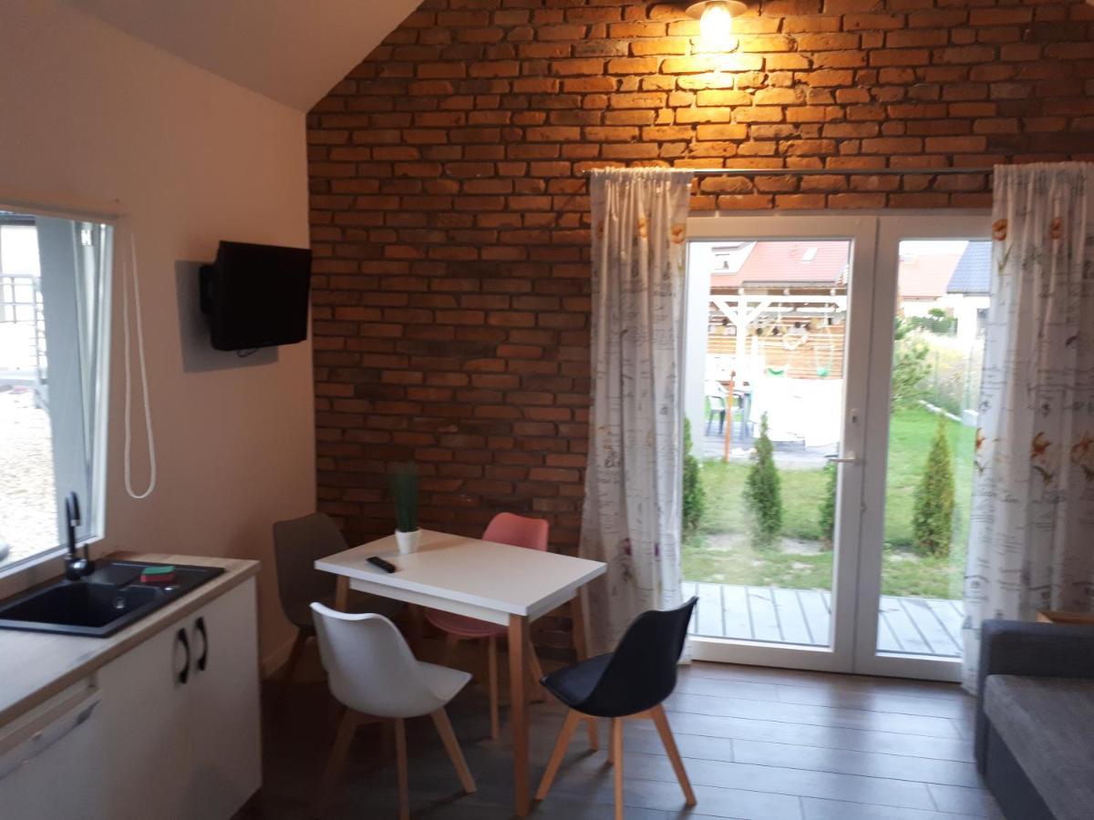 SOWI KĄT domki i apartamenty Mikołajki Exteriör bild